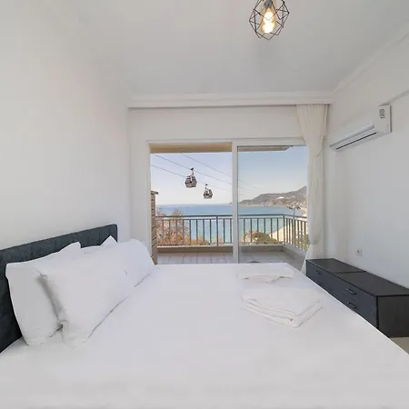 Lovely Flat With Sea And Nature View In Apartment