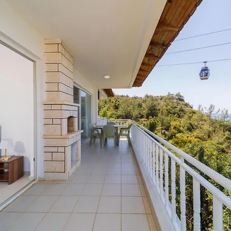 Lovely Flat With Sea And Nature View In Apartment *